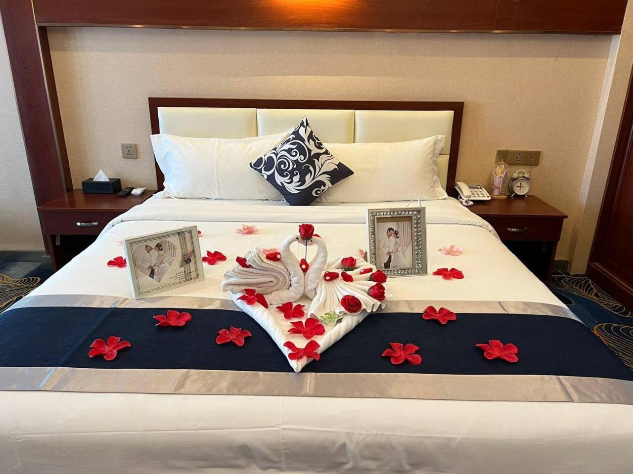 City Comfort Hotel Phnom Penh Airport Bagian luar foto